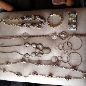 Vintage/Faux Jewelry Bundle